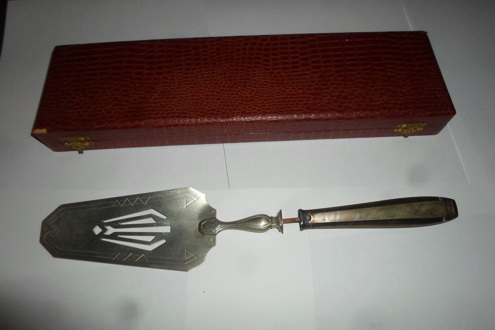 pelle a gateaux argent ancienne 35 Am�lie-les-Bains-Palalda (66)