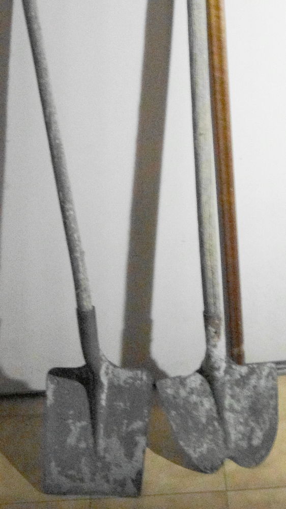 Pelles de ma�ons 8 Montgeron (91)