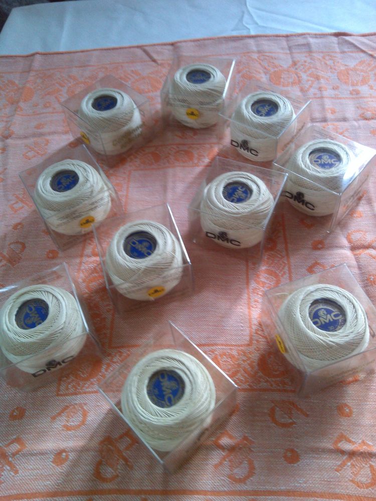 Pelotes de coton DMC Cordonnet Sp�cial Crochet N� 30 / �CRU 22 Saint-Denis (93)