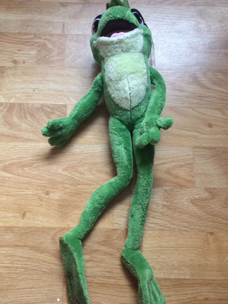 Lot de peluche Disney.
10 Villeneuve-d'Ascq (59)