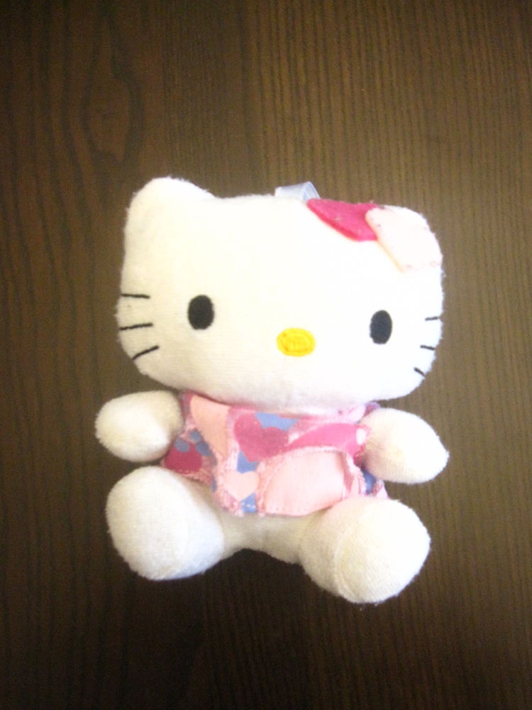 Peluche hello kitty 16cm robe rose patchwork 4 Saint-Jean-Pla-de-Corts (66)