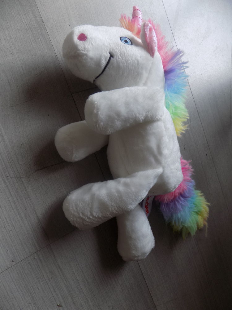 peluche licorne 2 La Motte-d'Aveillans (38)
