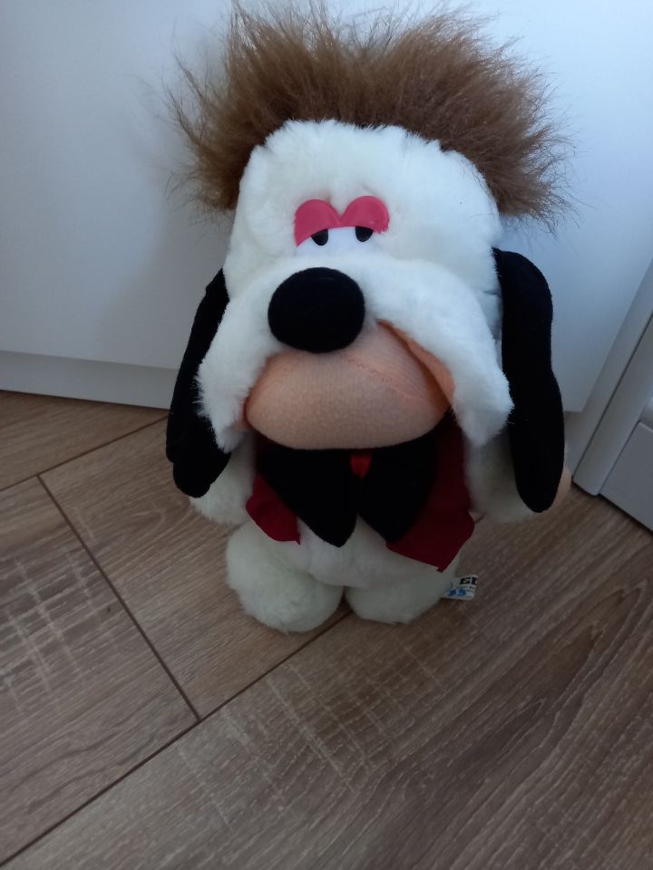 PELUCHE SNOOPY MARQUE ELUZ 9 Villiers (86)