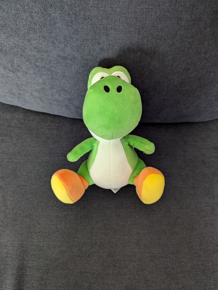Peluches super Mario .Yoshi et Luigi officiel 10 Villeurbanne (69)
