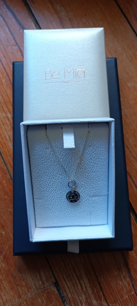 Pendentif astro balance 40 Saint-Germain-du-Puch (33)