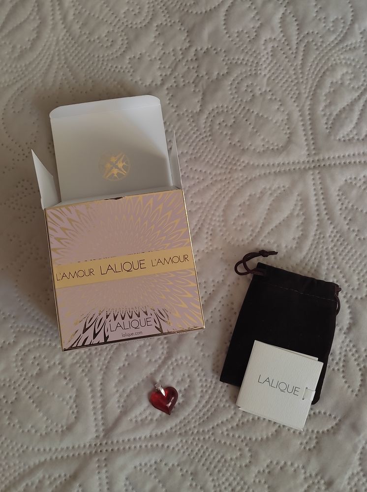 Pendentif coeur rouge, cristal Lalique et argent 70 Limoges (87)