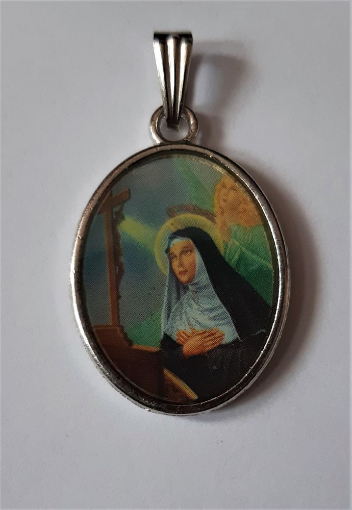 pendentif m�daille Sainte Rita en r�sine 5 La Seyne-sur-Mer (83)