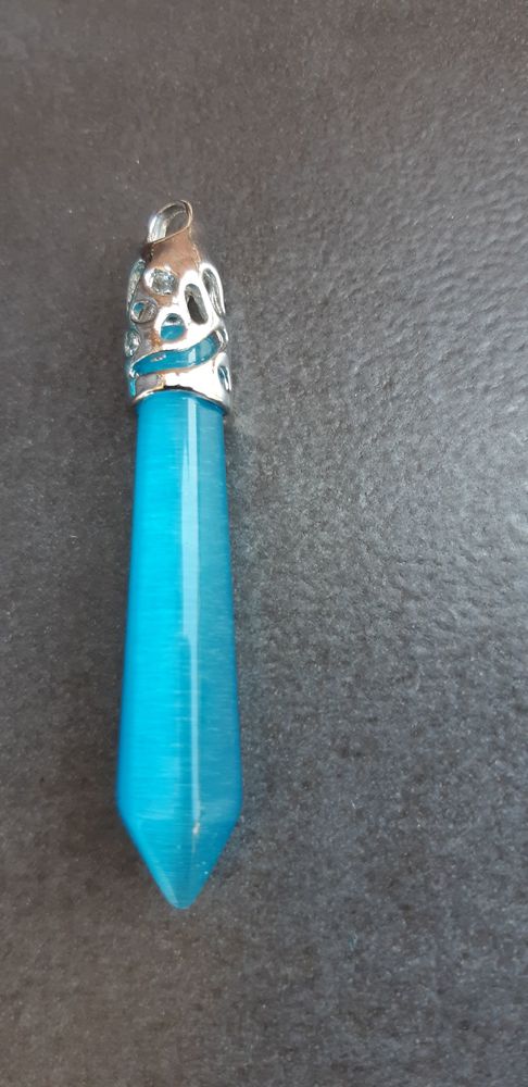 pendentif pierre H�mimorphite 14 La Seyne-sur-Mer (83)