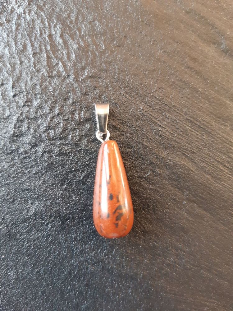 pendentif pierre Jaspe acajou 4 La Seyne-sur-Mer (83)