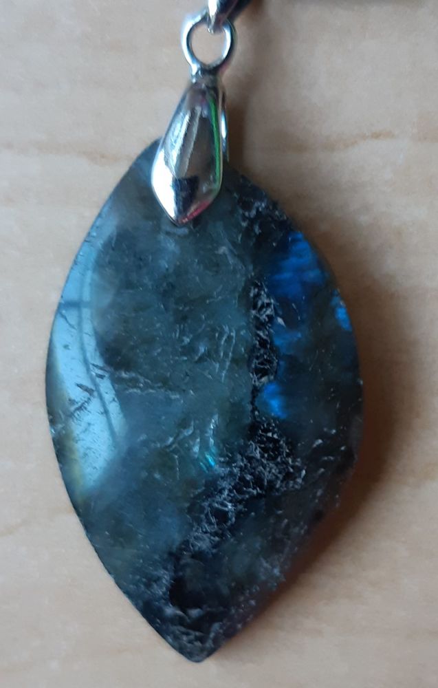 pendentif pierre Labradorite reflet bleu  18 La Seyne-sur-Mer (83)