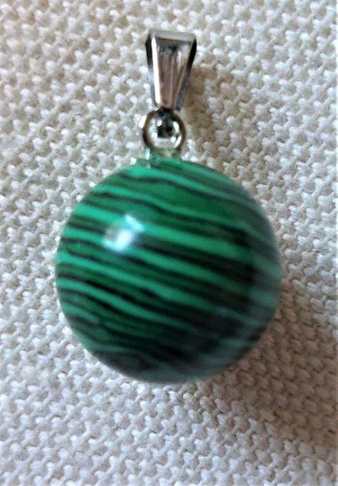 pendentif pierre Malachite, 1,4 cm diam�tre 3 La Seyne-sur-Mer (83)