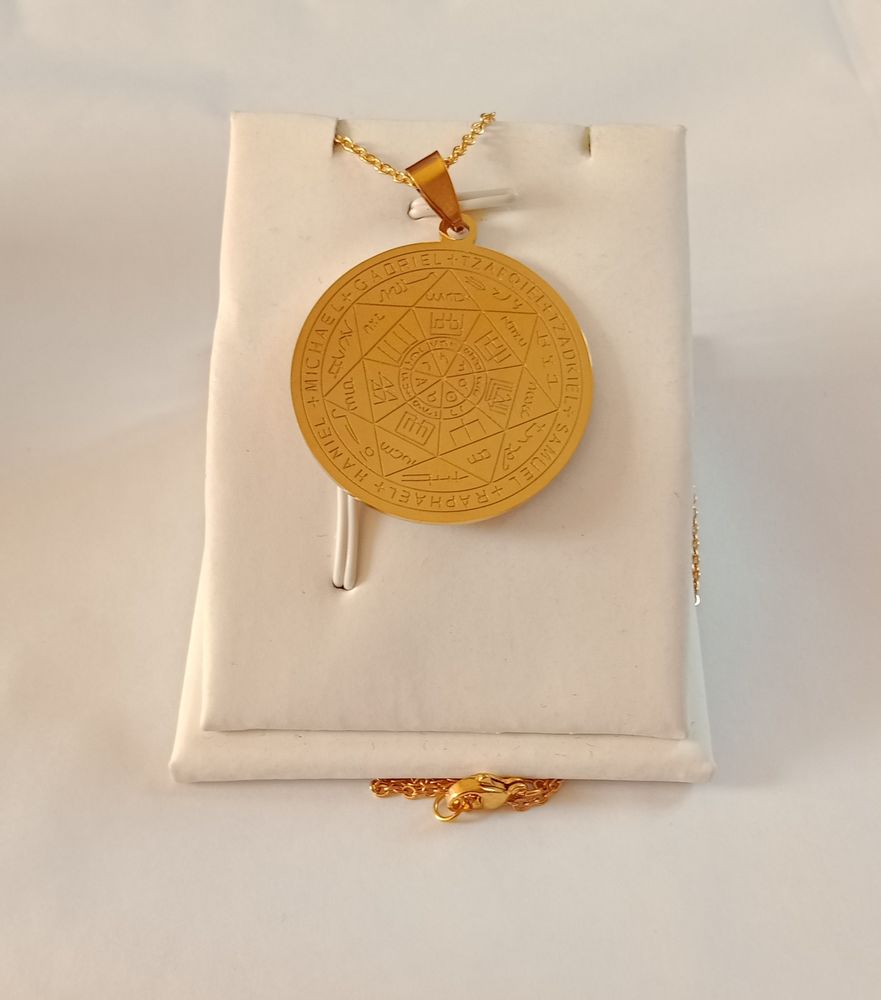 Pendentif les 7 Seau les 7 archanges 33 Lavelanet (09)