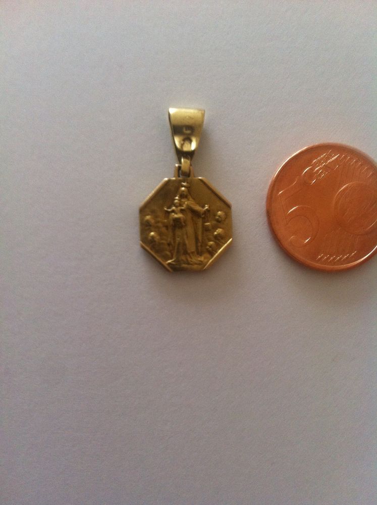 pendentif or 25 Strasbourg (67)