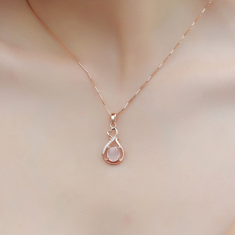 19 Pendentifs cristal rose 20 La Jaudonni�re (85)