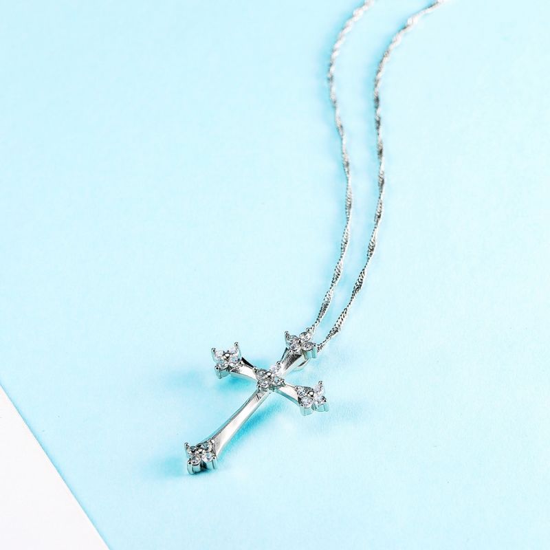 19 Pendentifs croix 20 La Jaudonni�re (85)