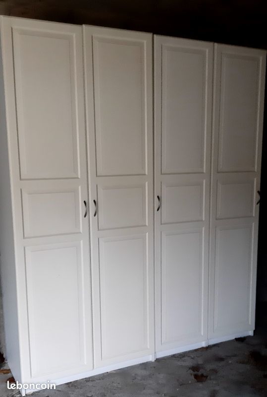 1 penderie et ses 2 colonnes  de rangement en laqu�e blanc 801 Francheville (27)