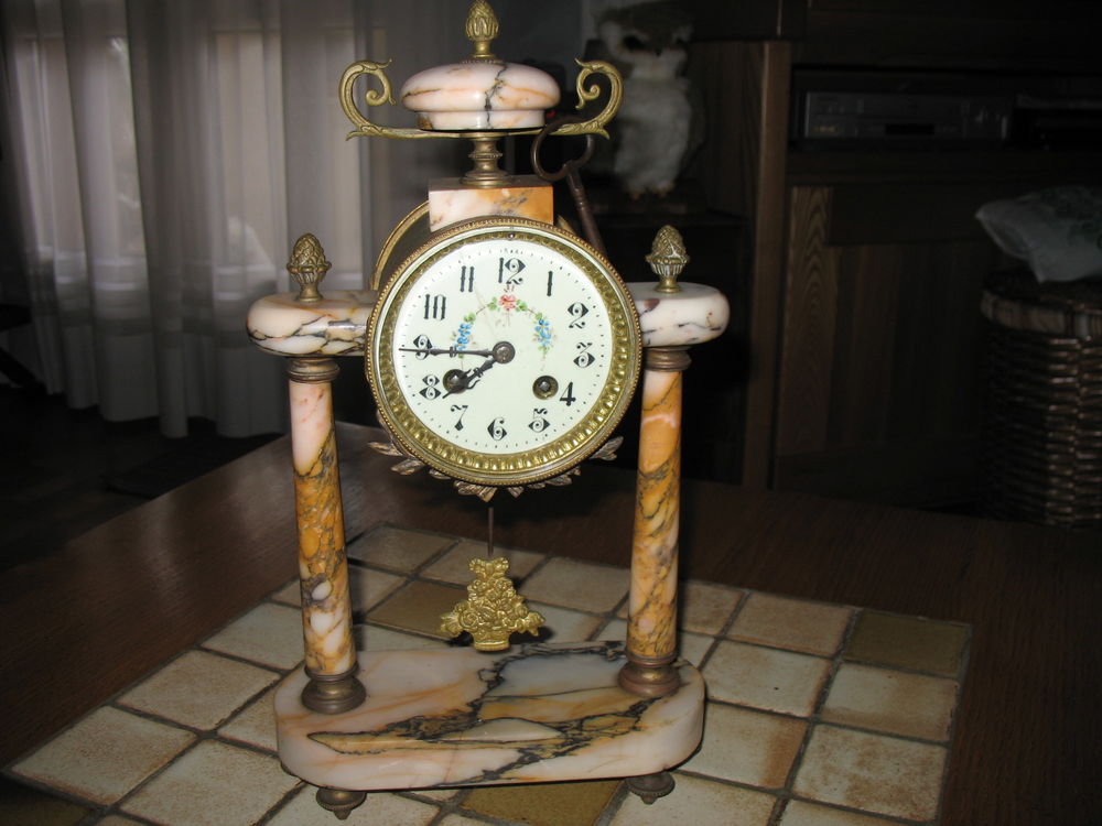 pendule ancienne 180 Montreuil (93)