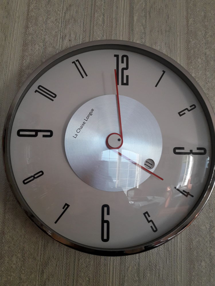 pendule   : La Chaise Longue.  10 �. 10 Bizanos (64)