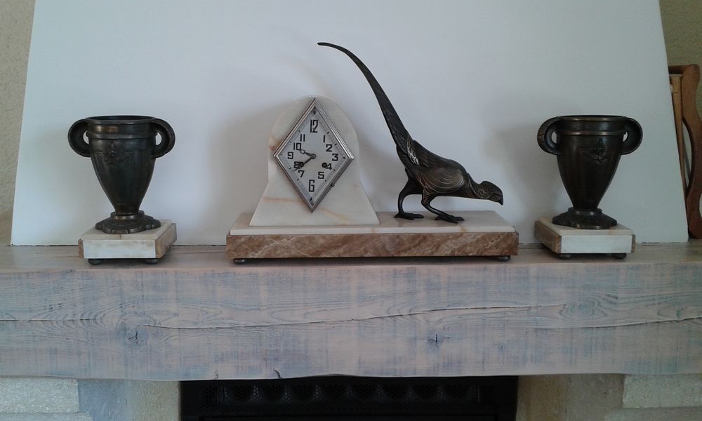 Pendule de chemin�e + vases 250 Saint-Mitre-les-Remparts (13)