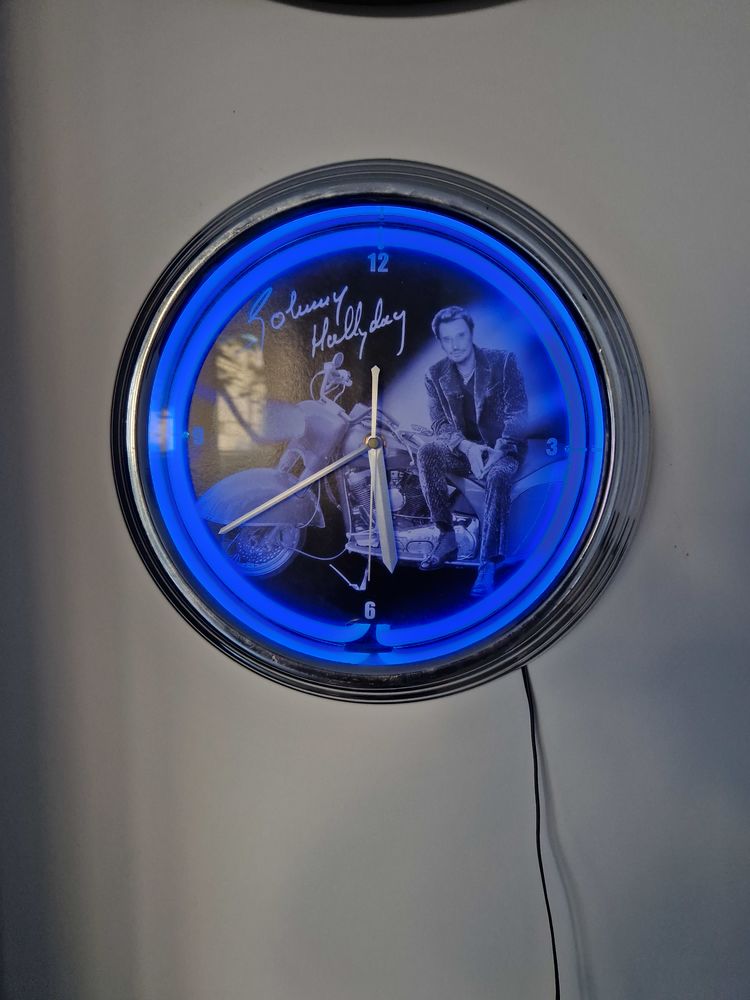 pendule collection de jhonny 50 Saint-Nazaire (44)