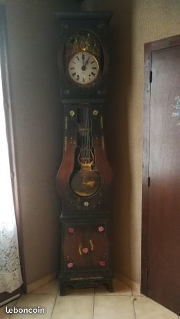 pendule comtoise ancienne
450 Saint-Denis-de-Pile (33)