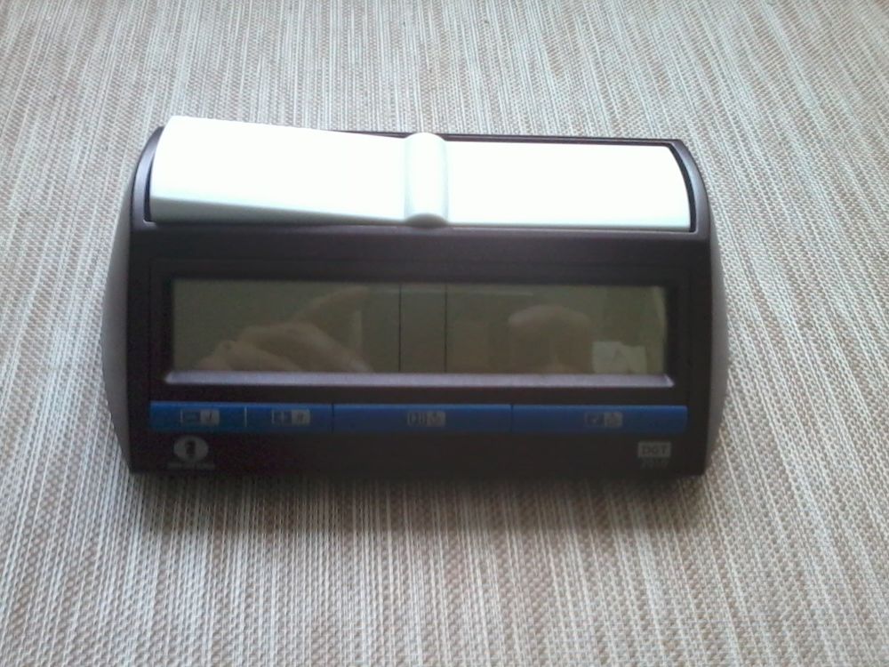 Pendule d'�checs �lectronique DGT 2010 40 Neuilly-sur-Seine (92)