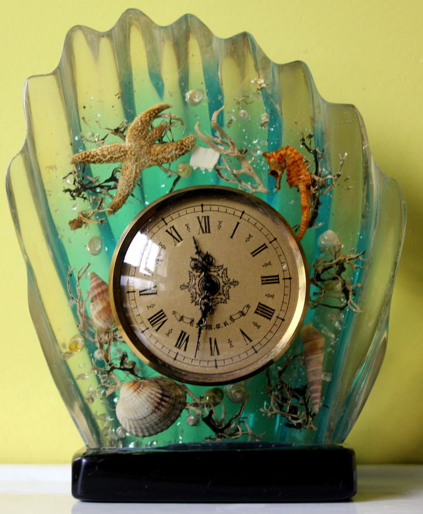 Pendule inclusion coquillage, hippocampe, �toile vintage 60
60 Issy-les-Moulineaux (92)