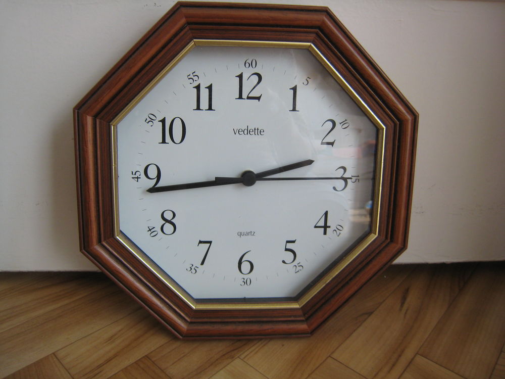 Pendule  VEDETTE  - (NH78) 15 Versailles (78)