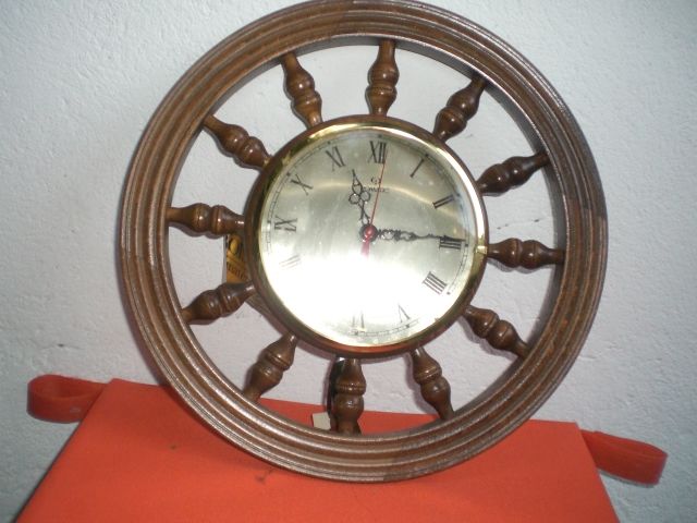 Pendule   Vintage    stock d ancienne Horlogerie  30 Pau (64)