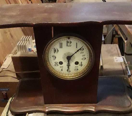 Pendulette rustique � balancier. 5 Aulnay-sous-Bois (93)