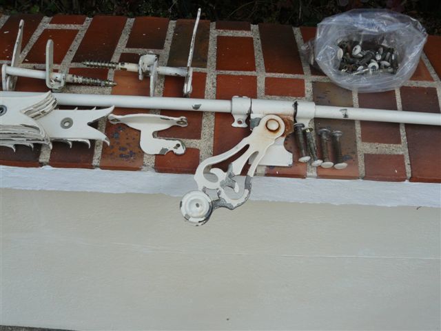 Pentures contre pentures cr�mone pour volets bois 40 Le Blanc (36)