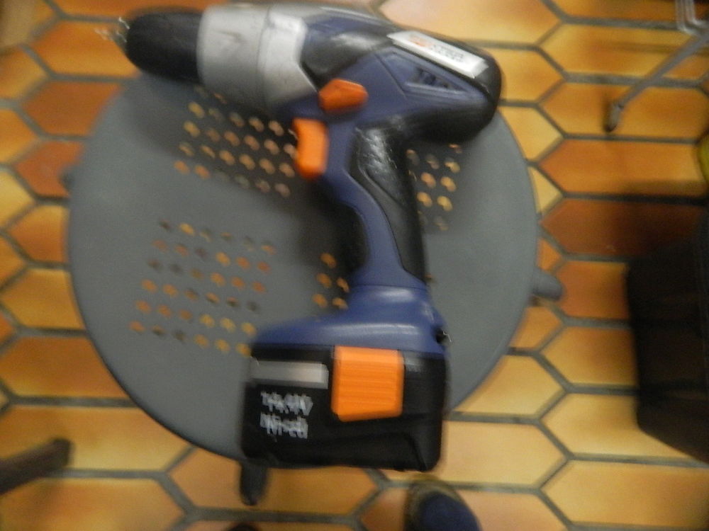 Perceuce a Percussion portable DEXTERE POWER 29 Neuville-en-Ferrain (59)