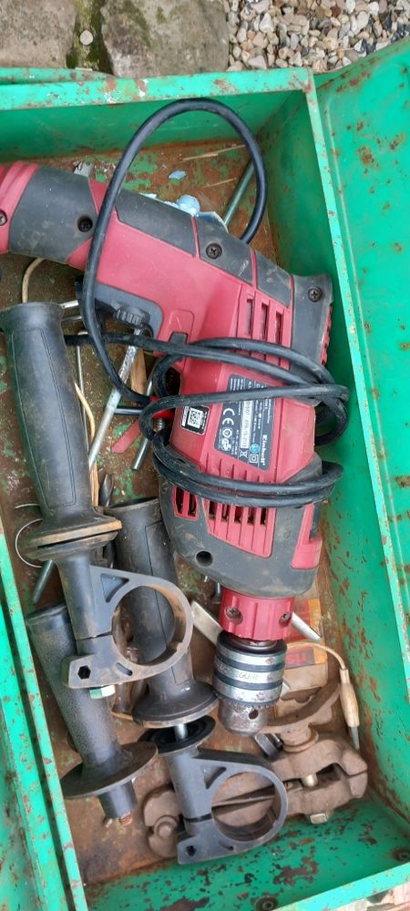 perceuse 1000 watts filaire � percussion 25 Cr�cy-sur-Serre (02)