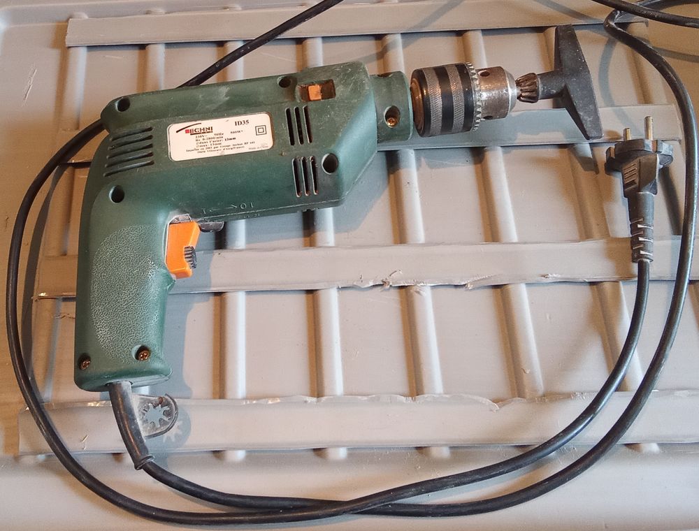 Perceuse et Fer chauffant 20 Pau (64)