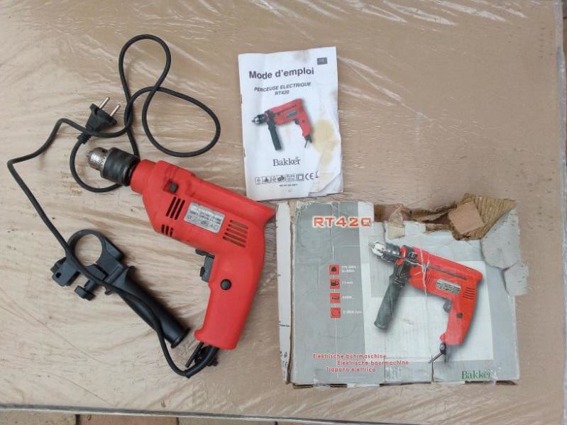 Perceuse �lectrique. 10 Houdain (62)