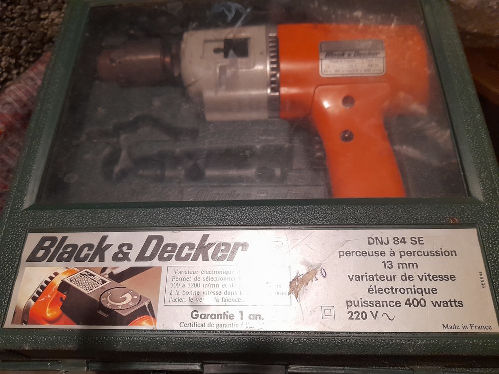 PERCEUSE A PERCUSSION 10 Lyon 7 (69)