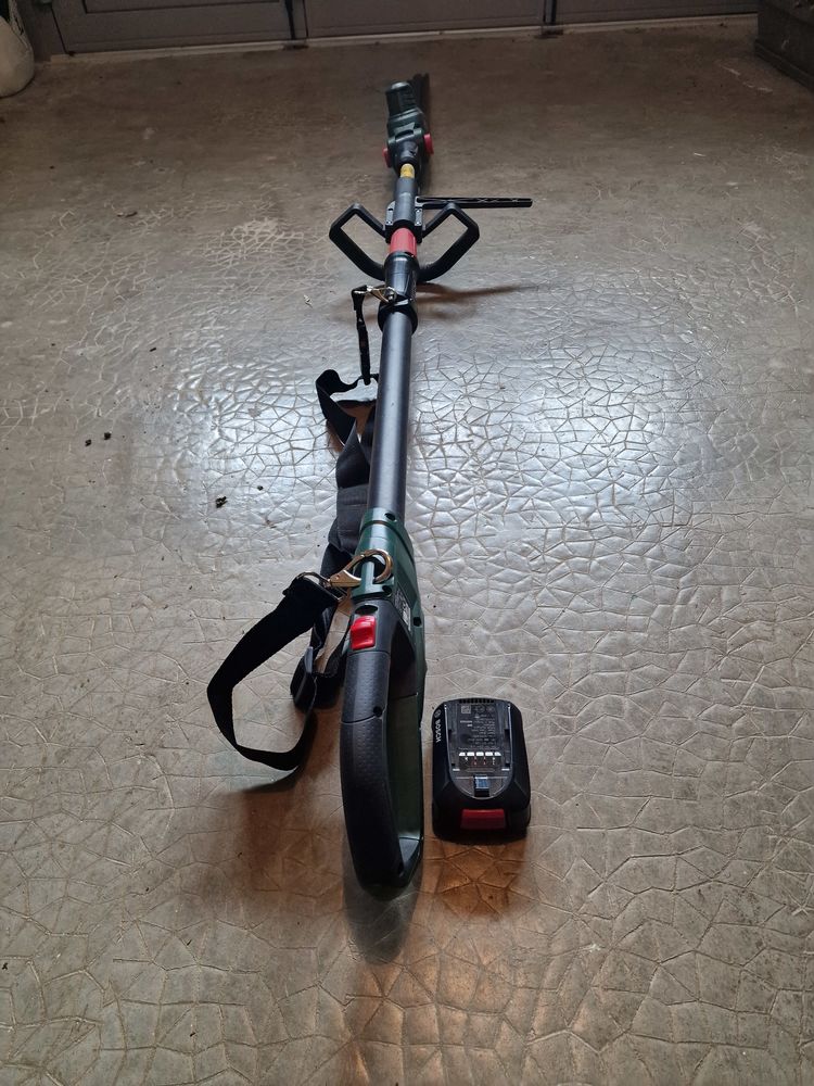 Perche t�lescopique bosch 130 Couchey (21)