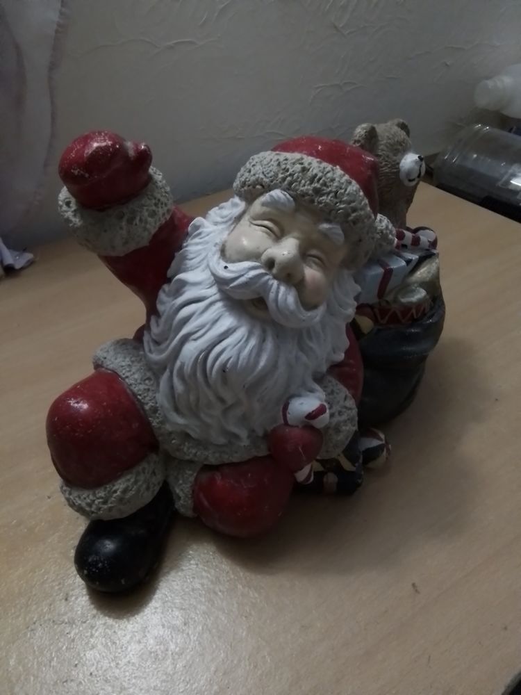 P�re No�l en c�ramique 20 Louvres (95)