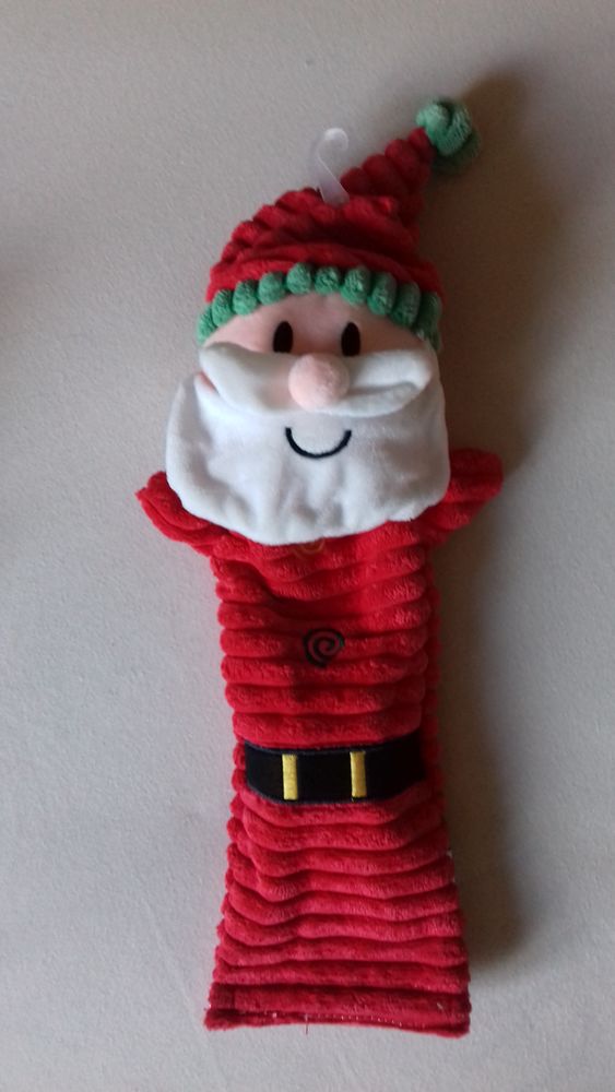 PERE NO�L PLAT SONORE pour chien
6 Hy�res (83)