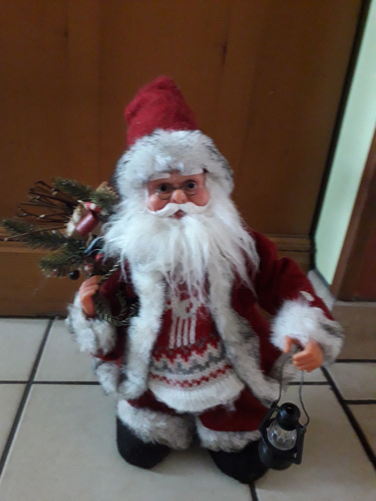 P�re Noel qasi - neuf . 8 Fr�vent (62)