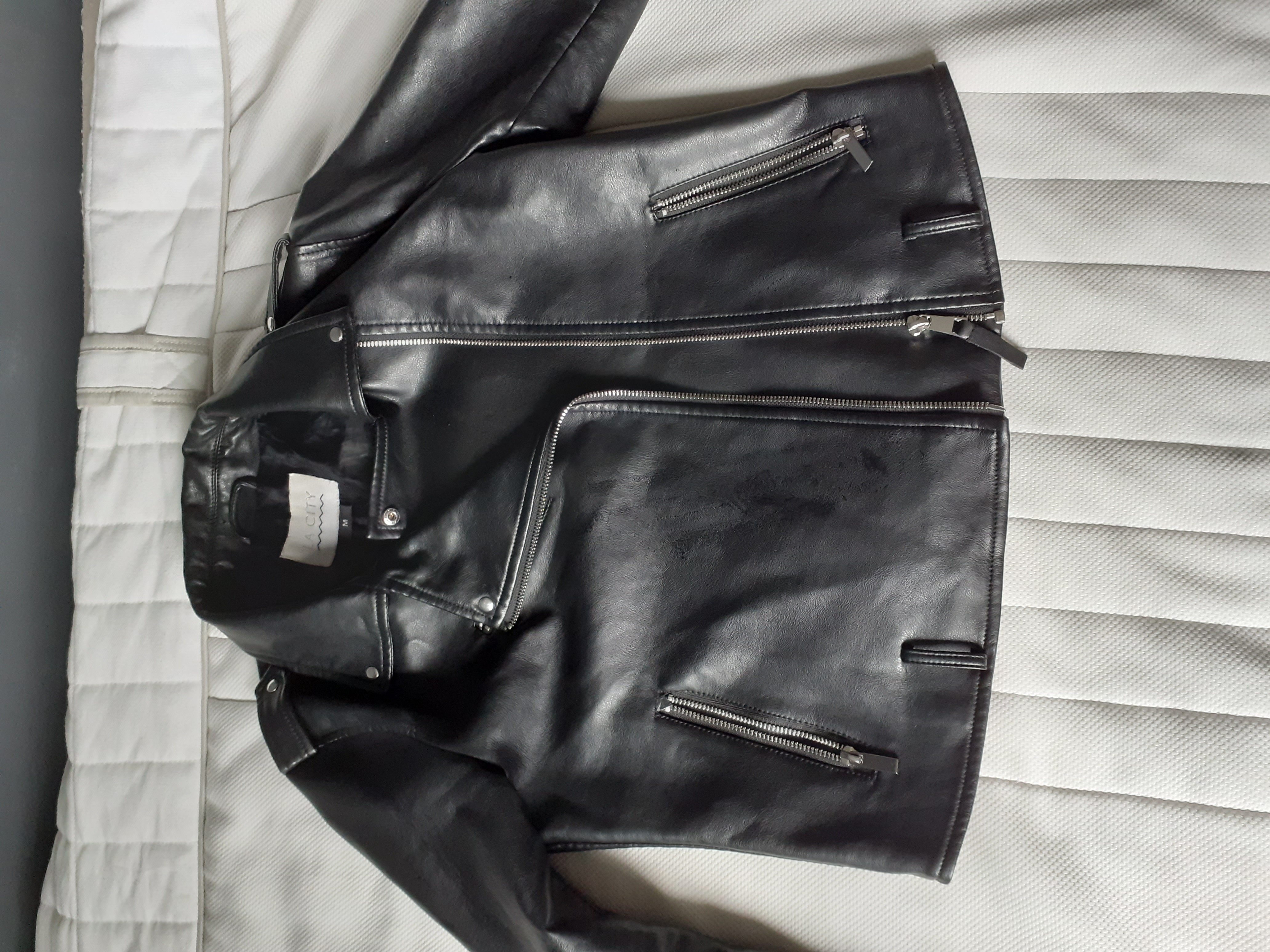 Perfecto taille M 12 Bezons (95)