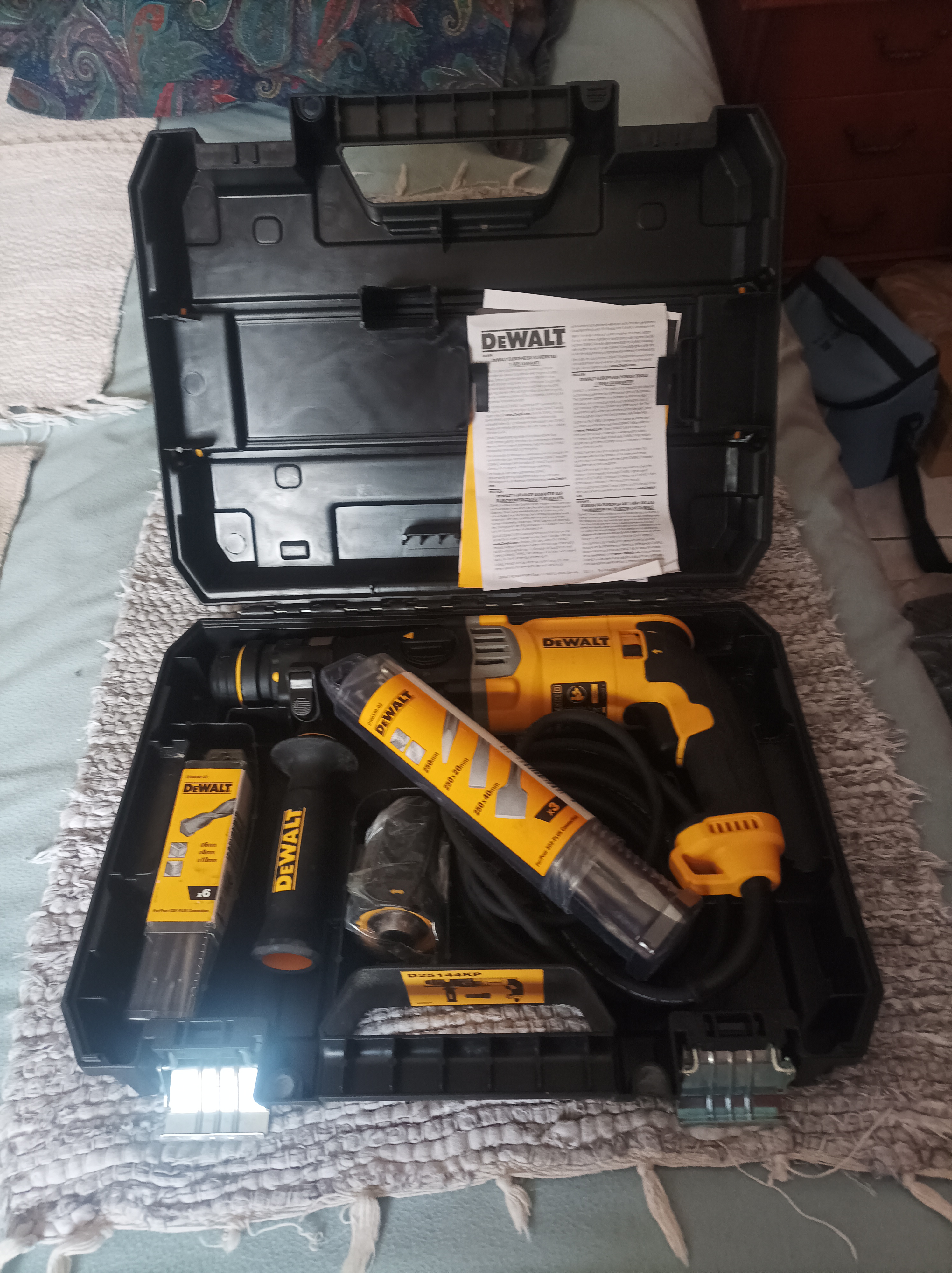 Perforateur DEWALT D25144K-qs 900 W 150 Velleron (84)