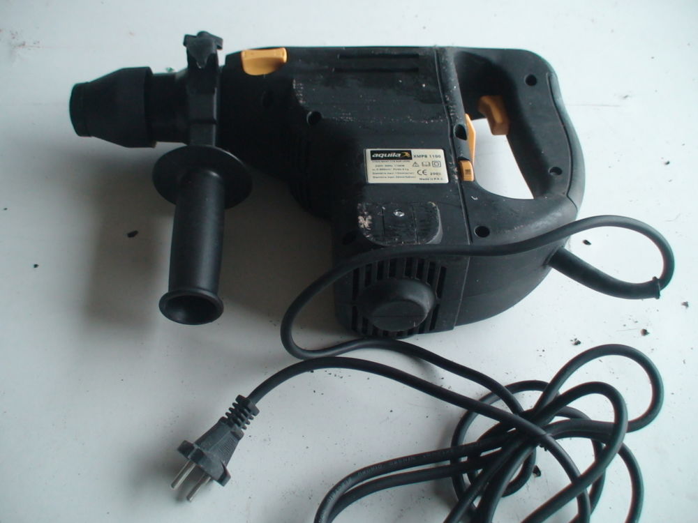 perforateur neuf de marque aquila 80 Coutras (33)