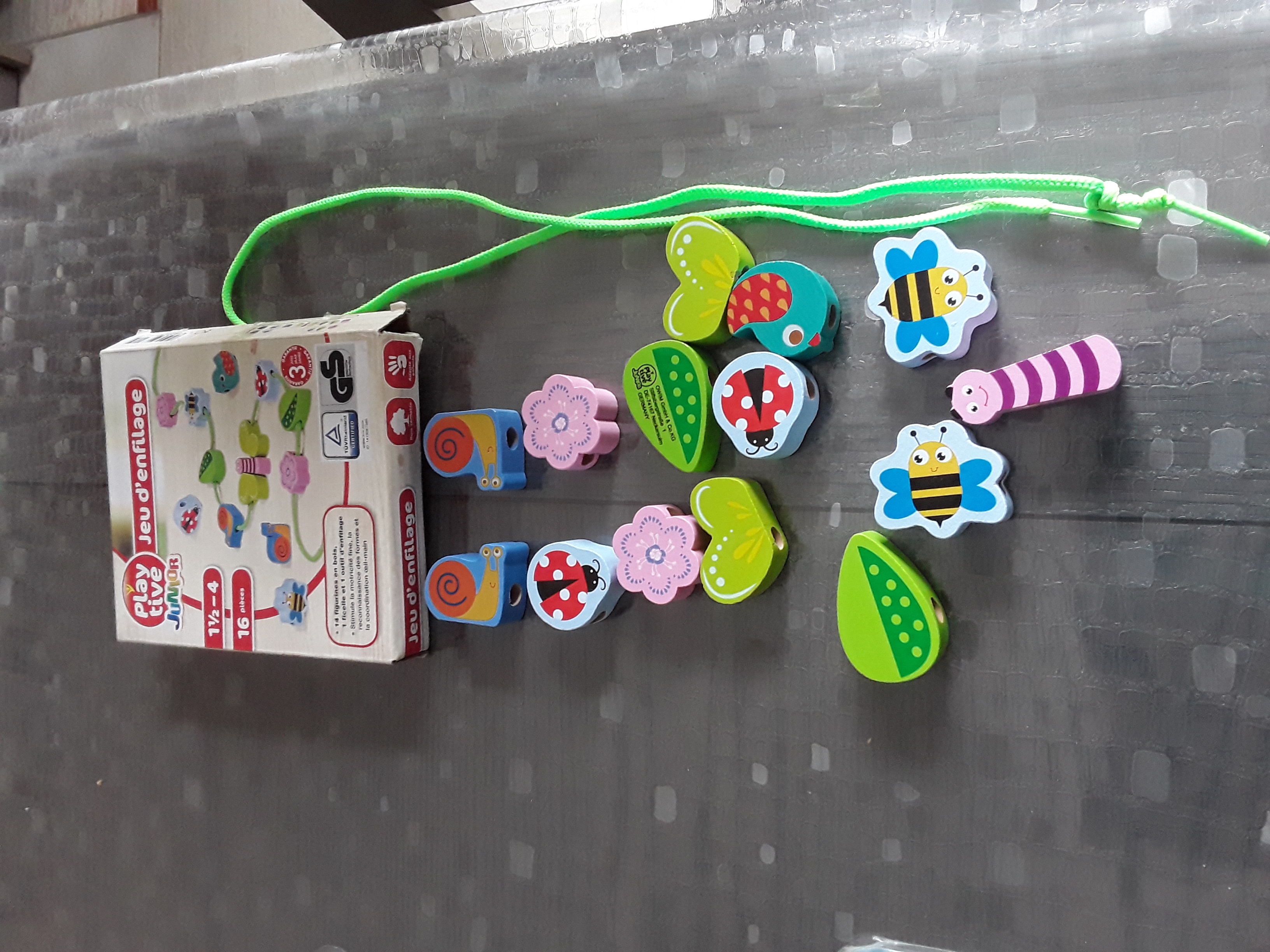 jeu de perles en bois 1er age 3 Faches-Thumesnil (59)