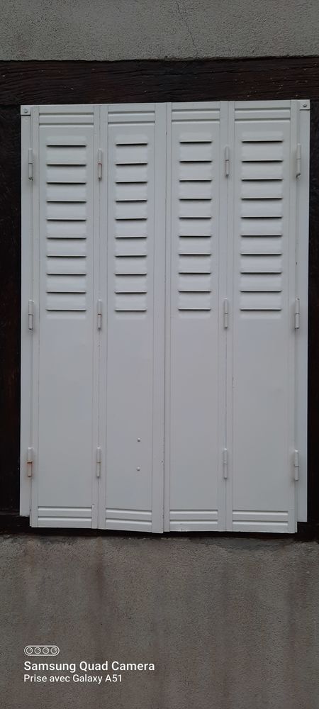 persiennes m�talliques 300 Fresselines (23)