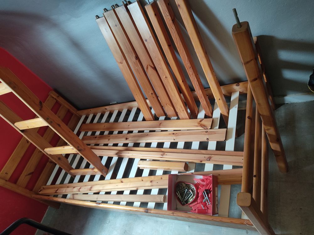 Lit une personne ( 2 en 1 ), en  pin massif, sommier integr� 0 Escobecques (59)