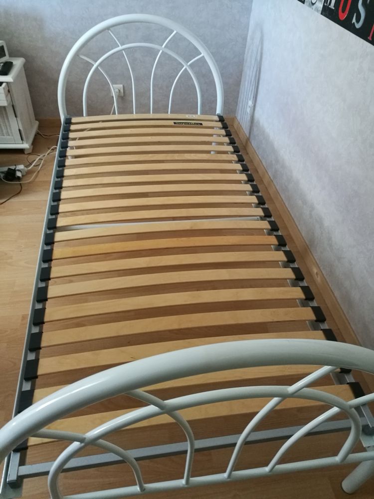 Lit 1 personne  
40 Le Mans (72)