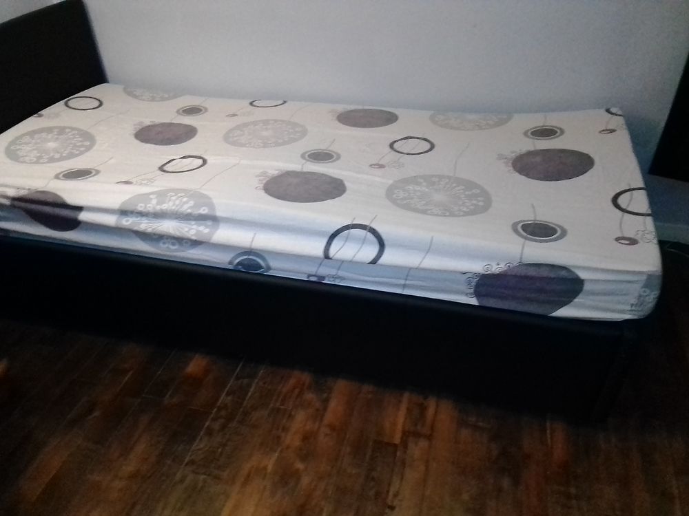 Lit une personne 250 Cutry (02)