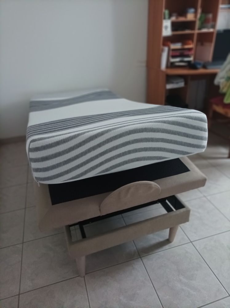 LIT UNE PERSONNE 1000 Challans (85)