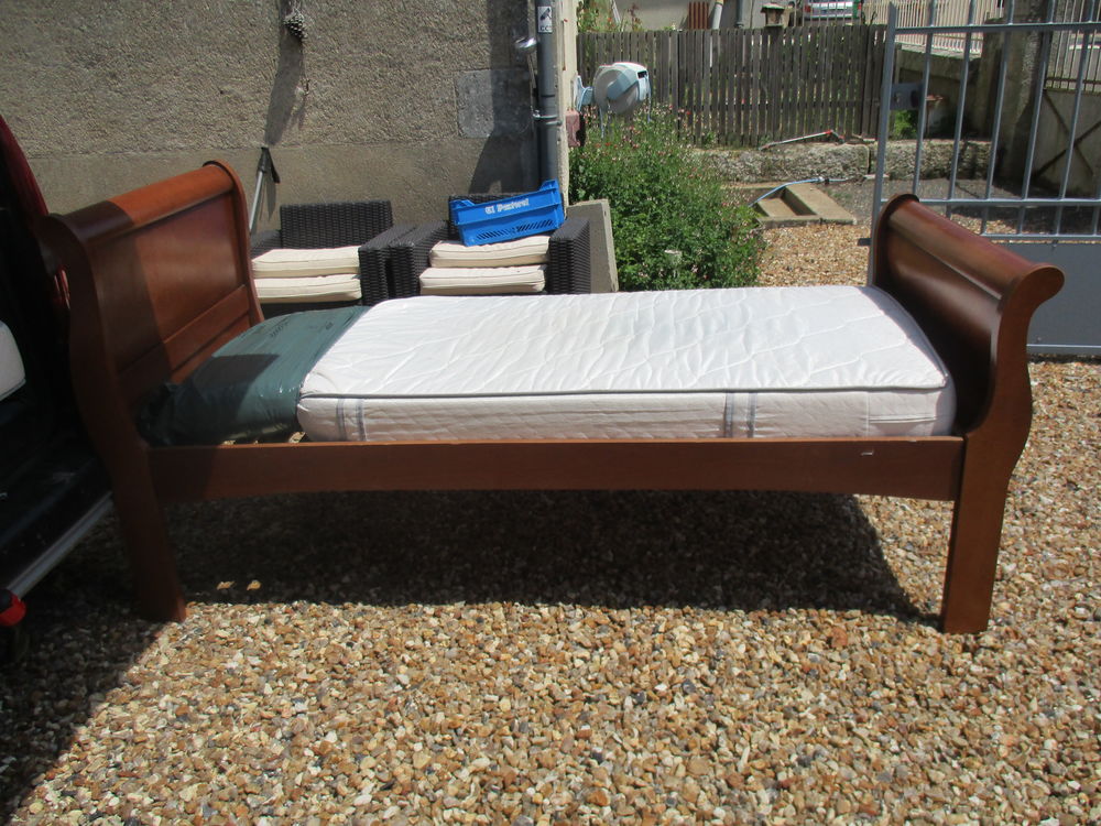 lit une personne 55 Thor�-la-Rochette (41)